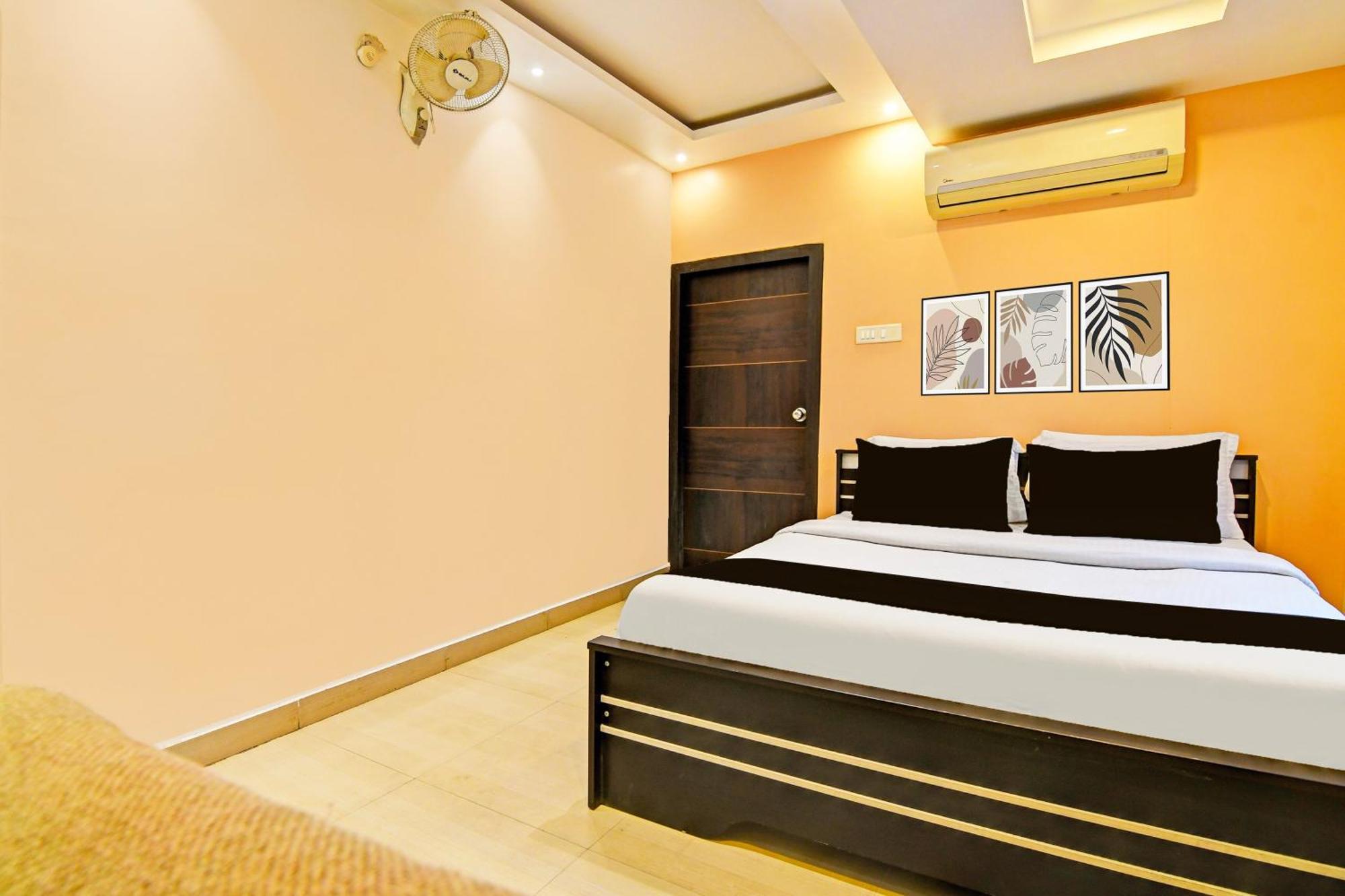 Super Hotel O Baguiati Nager Bazaar Buitenkant foto